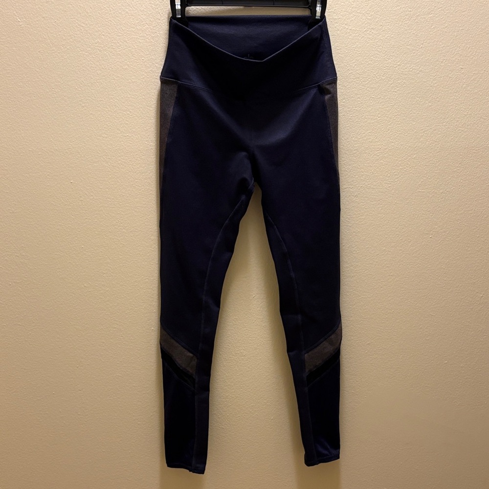 Navy alo leggings